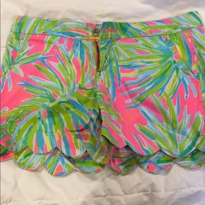 Lilly Pulitzer scallop shorts